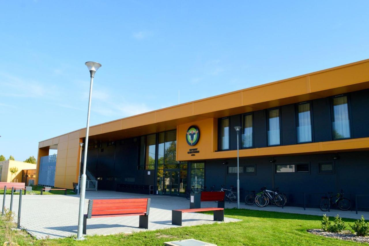 Sport Centrum Apartman Pápa Dış mekan fotoğraf